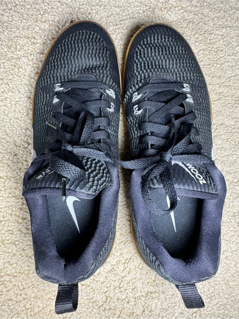 Nike Zoom Live 2 Mens Black Gum Sole Running Sneakers Size 9.5